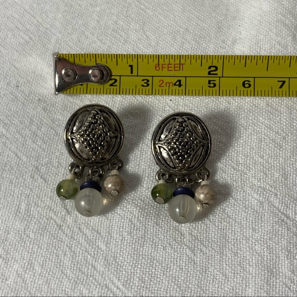 FREE IF BUNDLED Vintage Metal and Beaded Earrings EUC - Picture 3 of 4